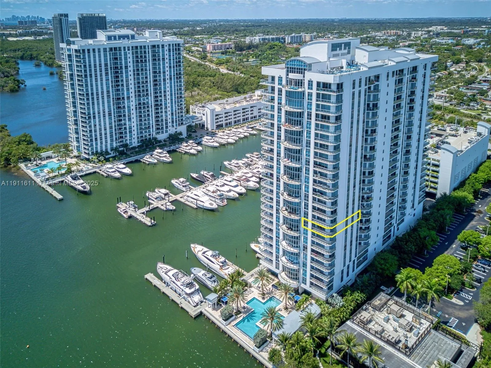 17301 Biscayne Blvd # 910, North Miami Beach, FL 33160