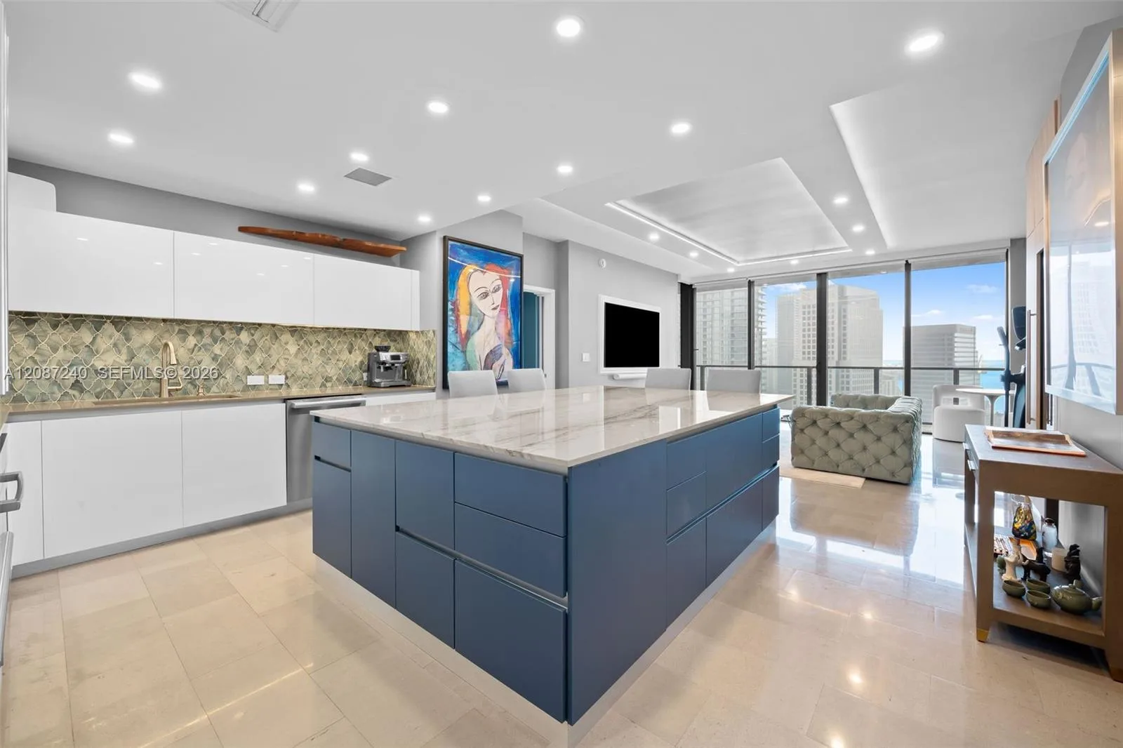 88 SW 7th St # 3107, Miami, FL 33130