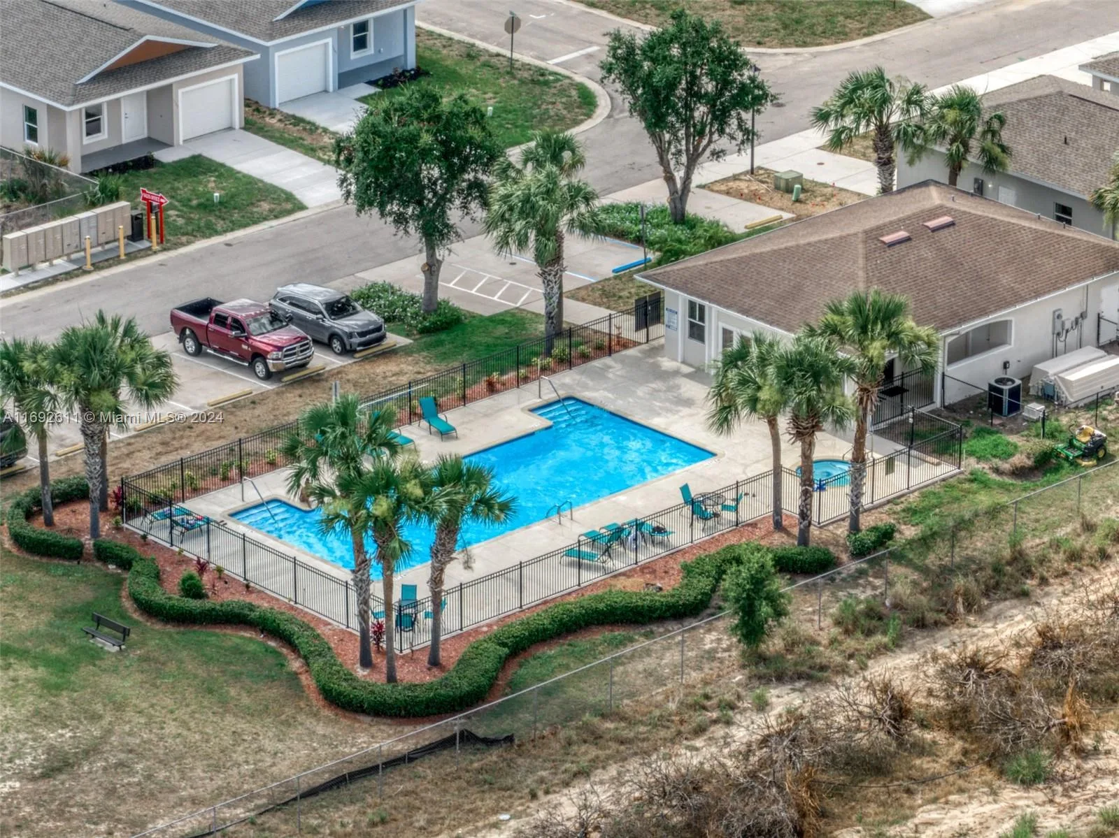 1495 Las Villas Blvd, Sebring, FL 33870 photo 2