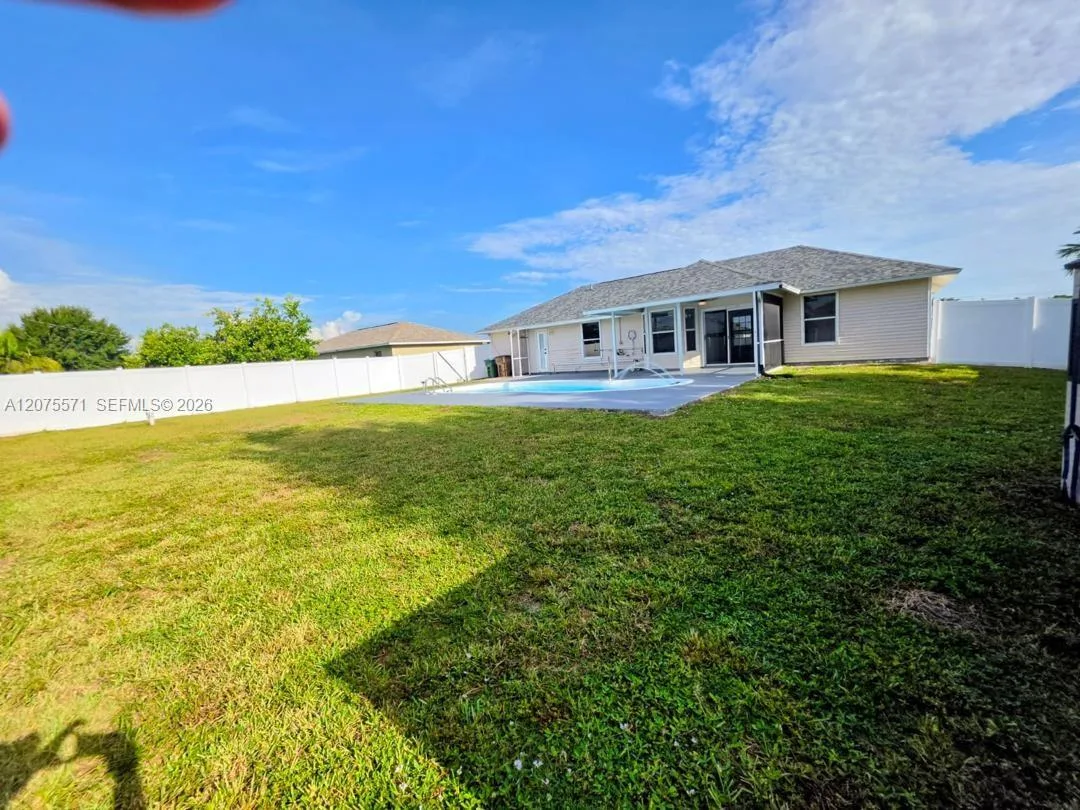 626 SW 25th Ter, Cape Coral, FL 33914 photo 8