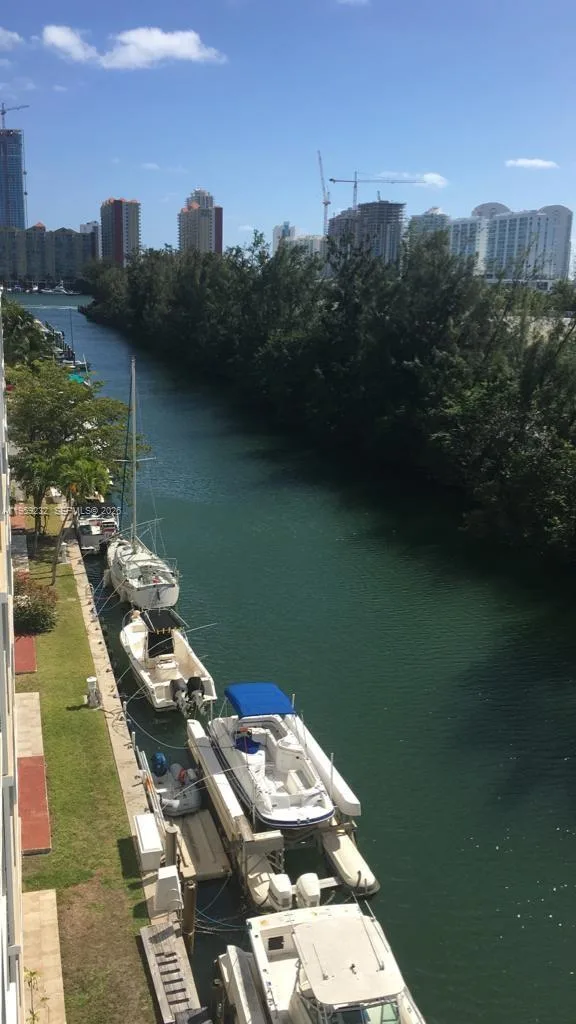 3660 NE 166th St # 611, North Miami Beach, FL 33160 photo 3