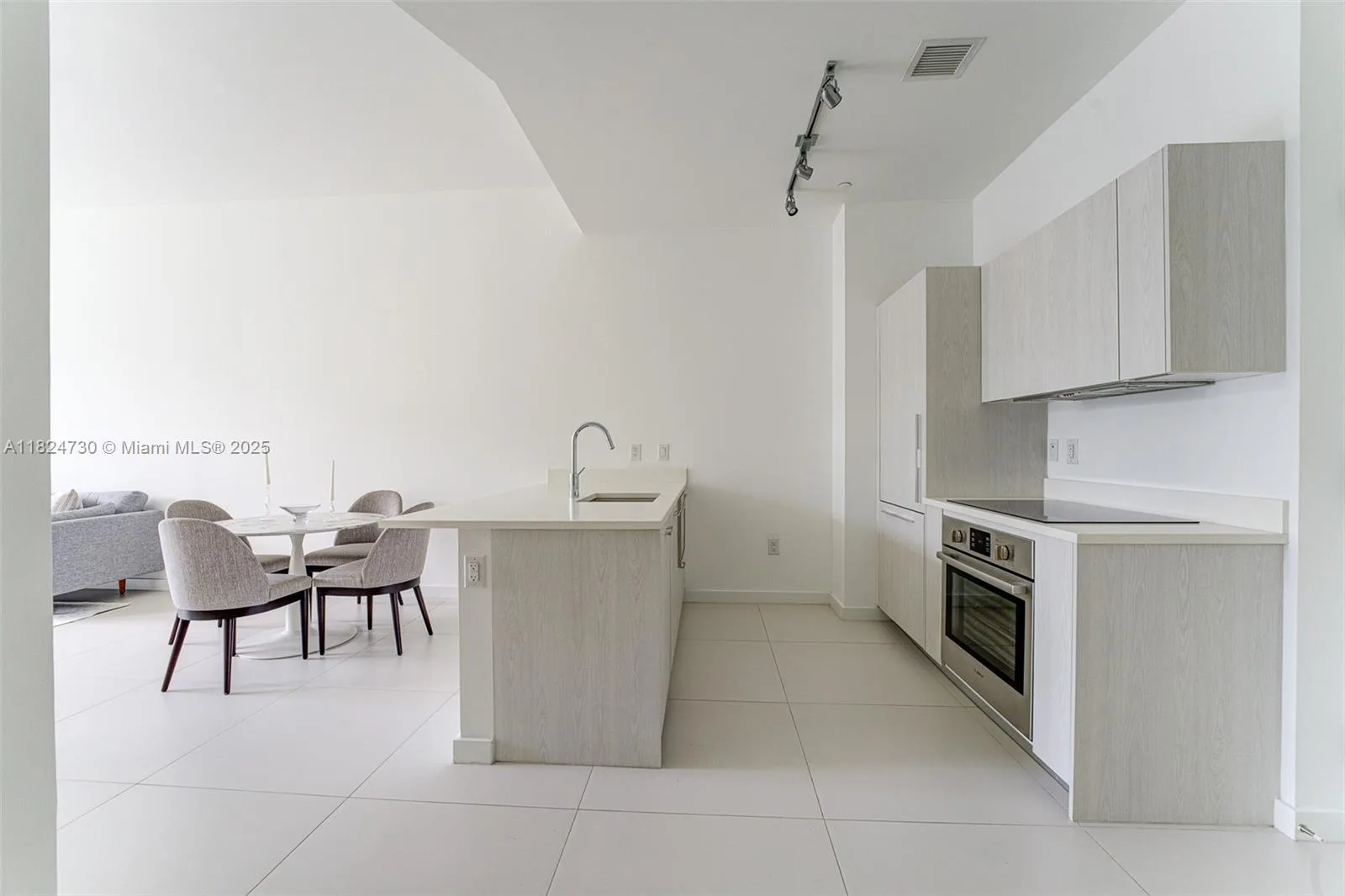 501 NE 31st St # 205, Miami, FL 33137 photo 11