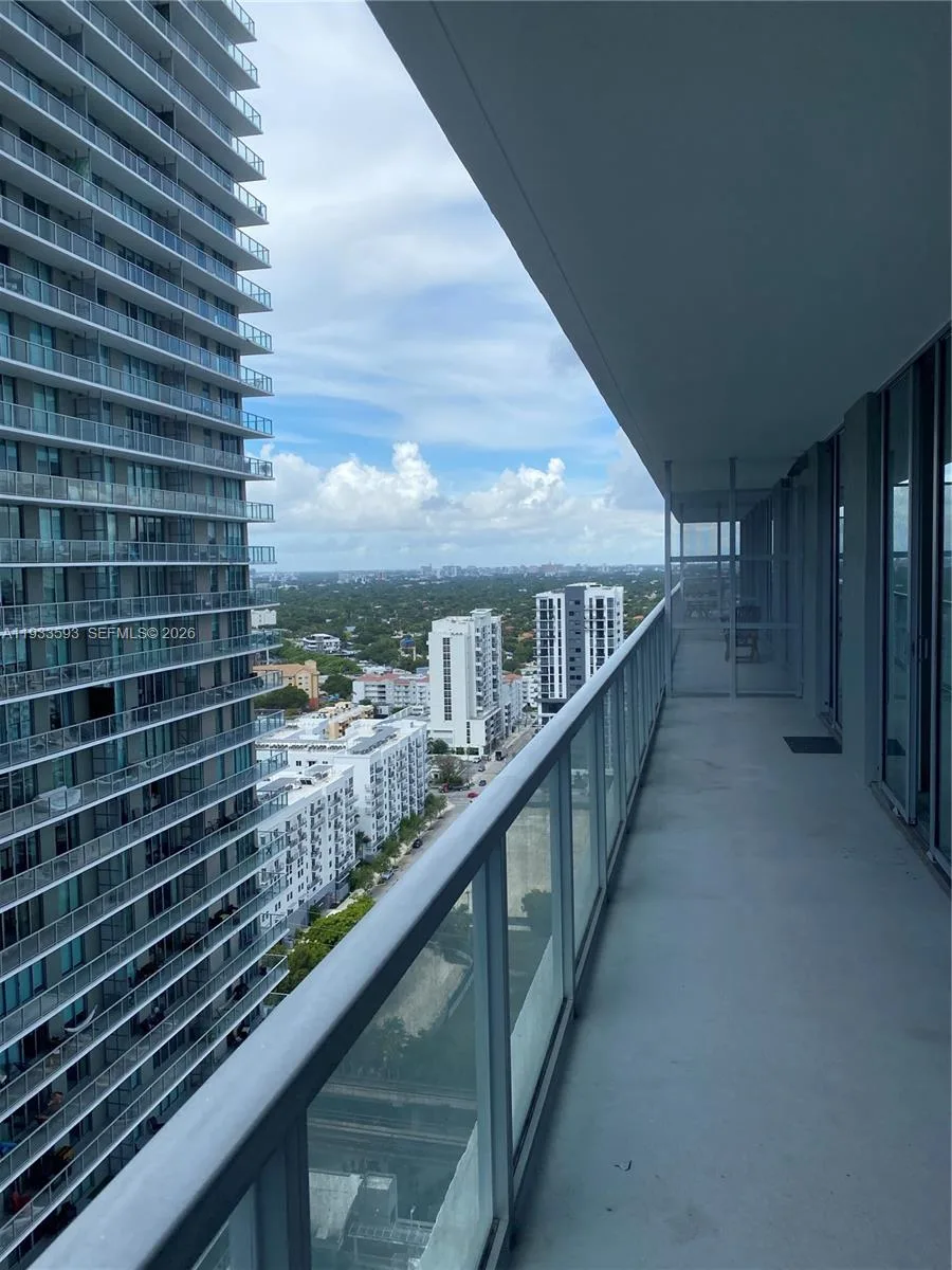 1111 SW 1st Ave # 2716-N, Miami, FL 33130 photo 2