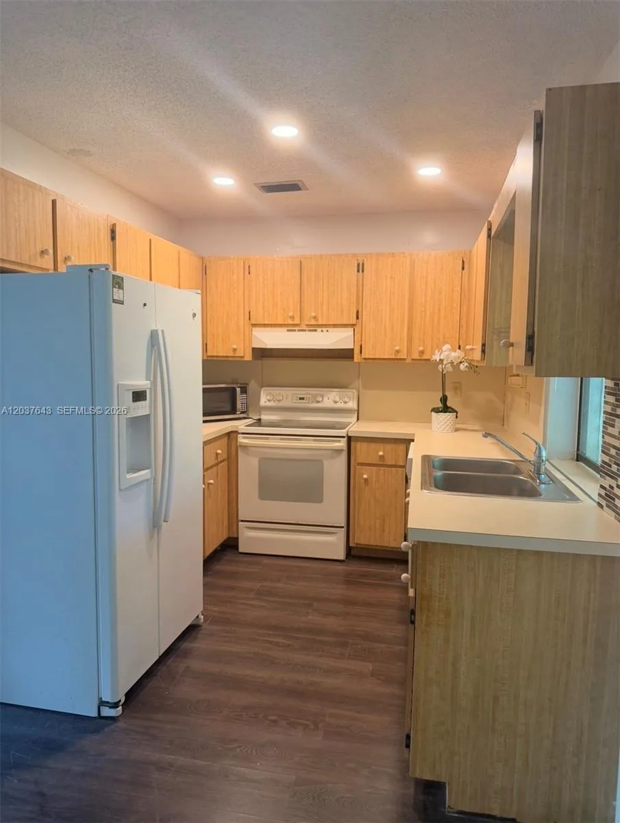 792 Lantern Tree Ln # 792, Wellington, FL 33414