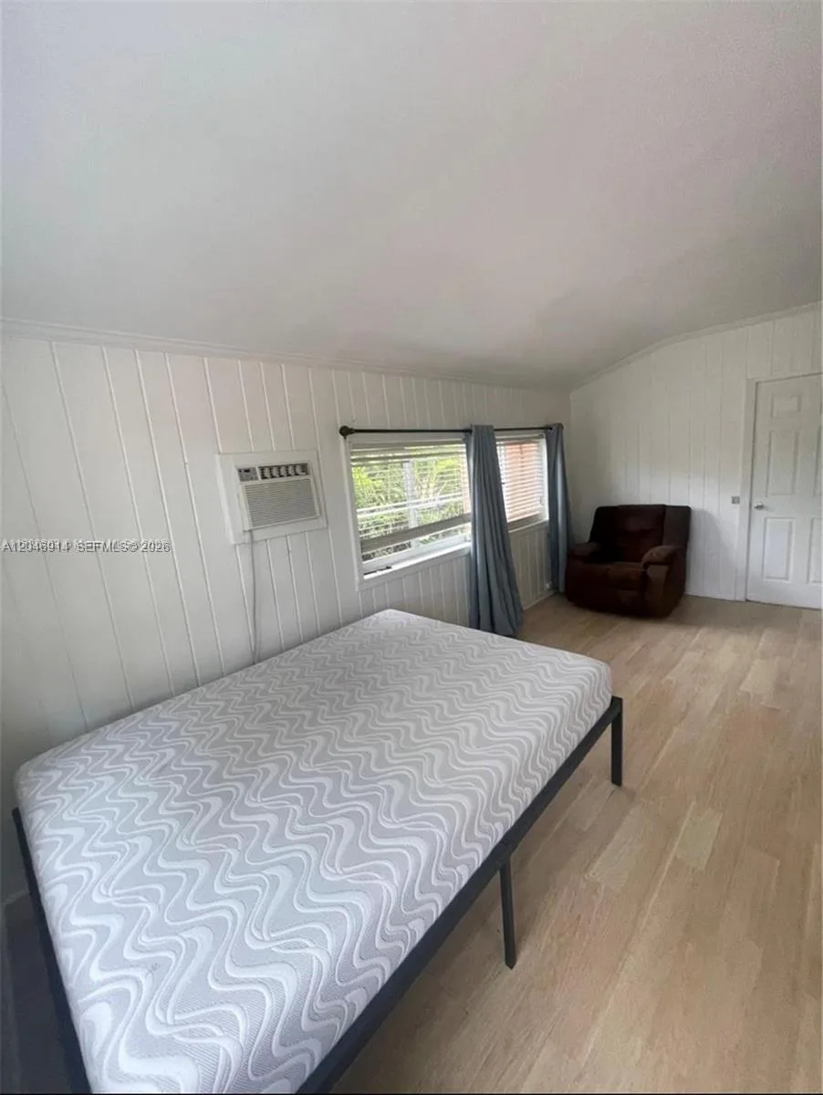 1211 NE 130th St # 1, North Miami, FL 33161