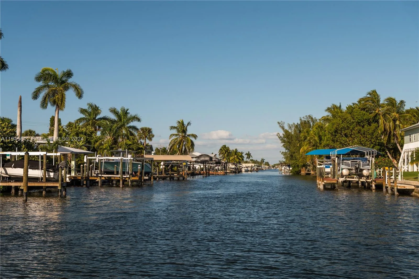 2417 NE 5th Place, Cape Coral, FL 33909 photo 2