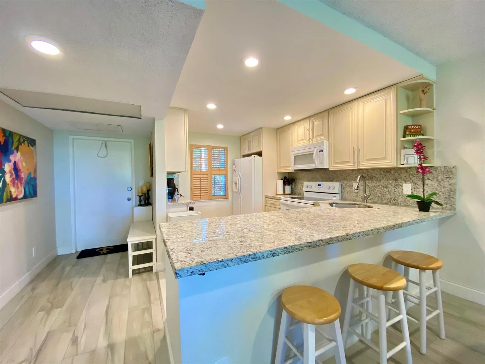3800 OAKS CLUBHOUSE Drive # 311, Pompano Beach, FL 33069 photo 2