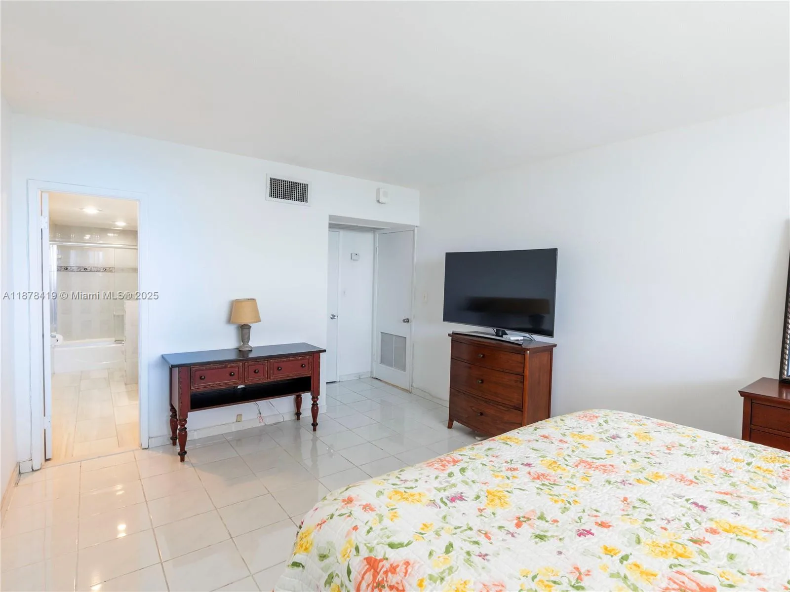 5005 Collins Ave # 1105, Miami Beach, FL 33140 photo 11