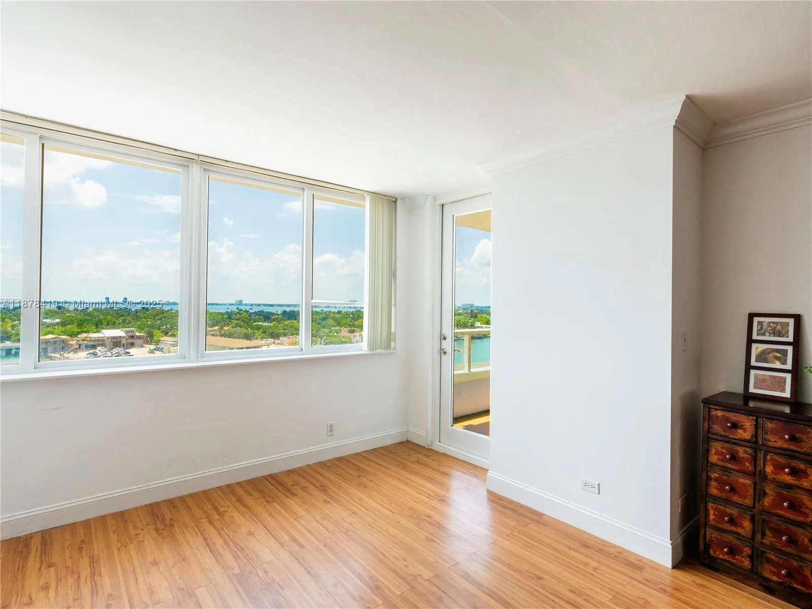 5005 Collins Ave # 1105, Miami Beach, FL 33140 photo 3