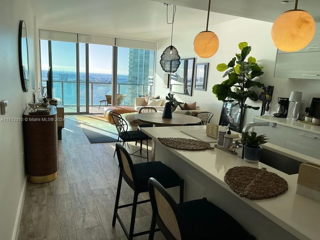 650 NE 32nd St # 3606, Miami, FL 33137 photo 3
