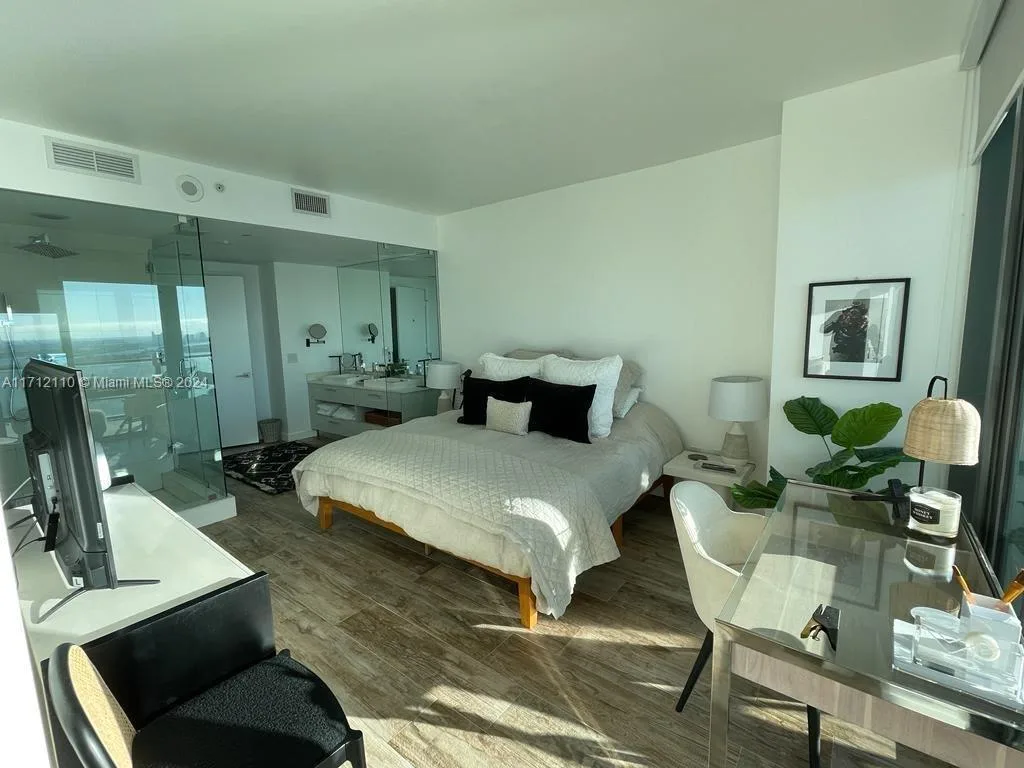 650 NE 32nd St # 3606, Miami, FL 33137 photo 8