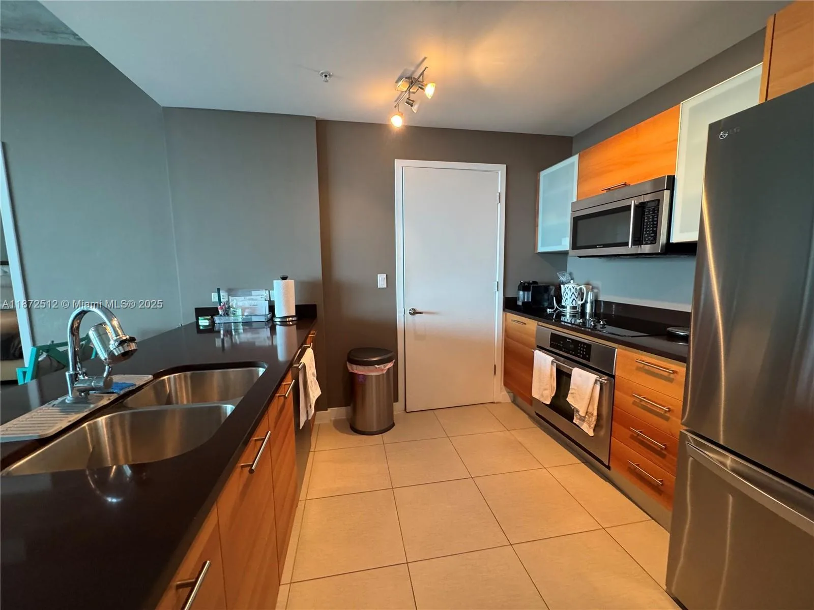 3301 NE 1st Ave # H1504, Miami, FL 33137 photo 2
