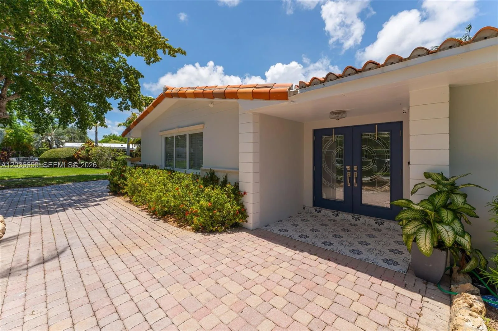 6561 Marlin Dr, Coral Gables, FL 33158 photo 3