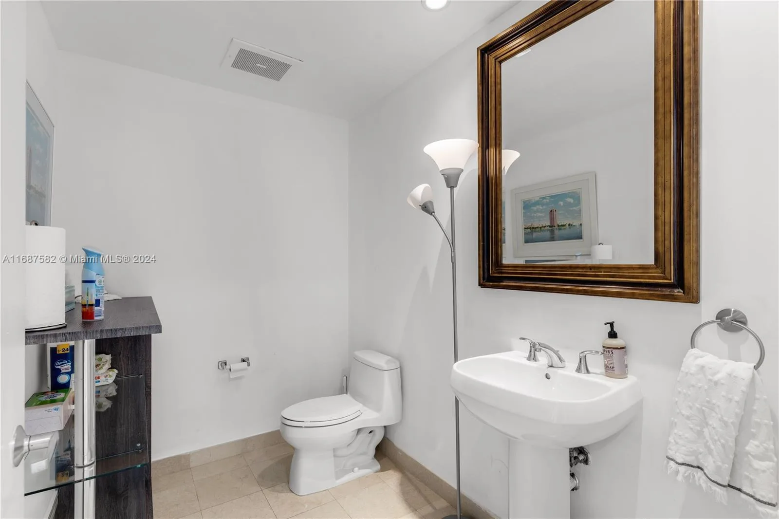 1060 Brickell Ave # 409, Miami, FL 33131 photo 11