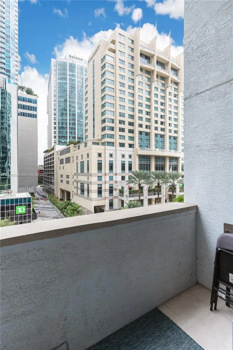 1060 Brickell Ave # 409, Miami, FL 33131 photo 13