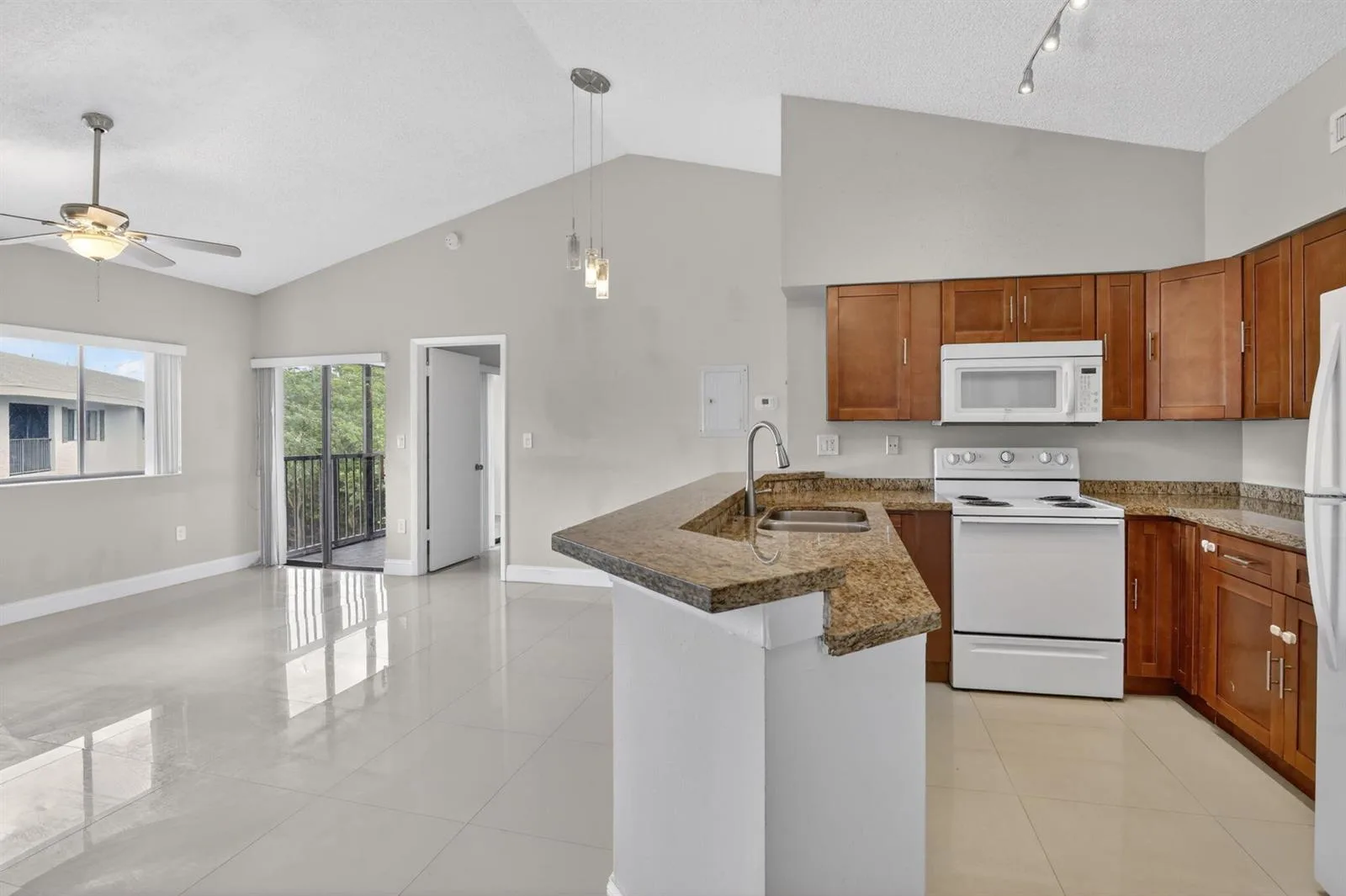 2445 SW 18th Terrace # 922, Fort Lauderdale, FL 33315
