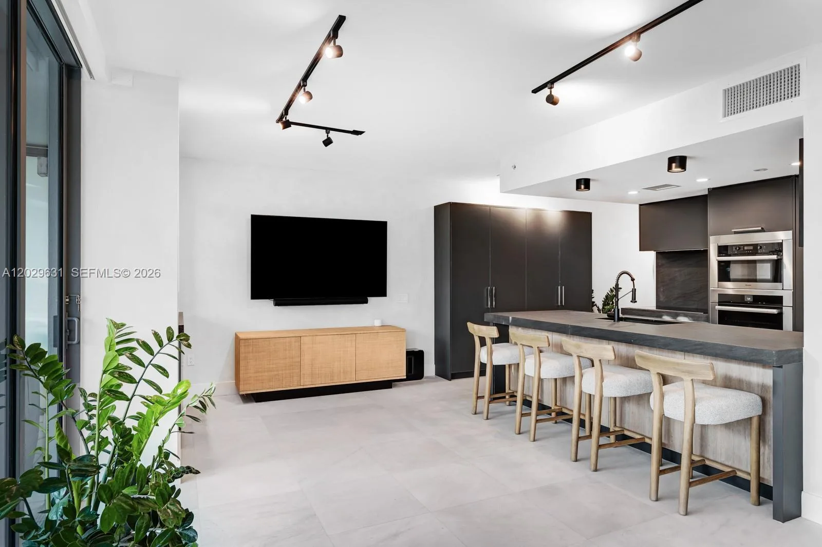 5875 Collins Ave # 501, Miami Beach, FL 33140 photo 11