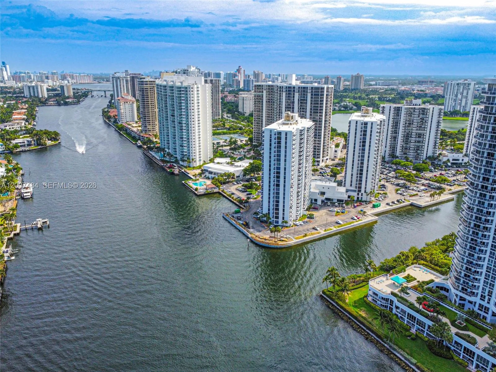 20505 E Country Club Dr # 931, Aventura, FL 33180