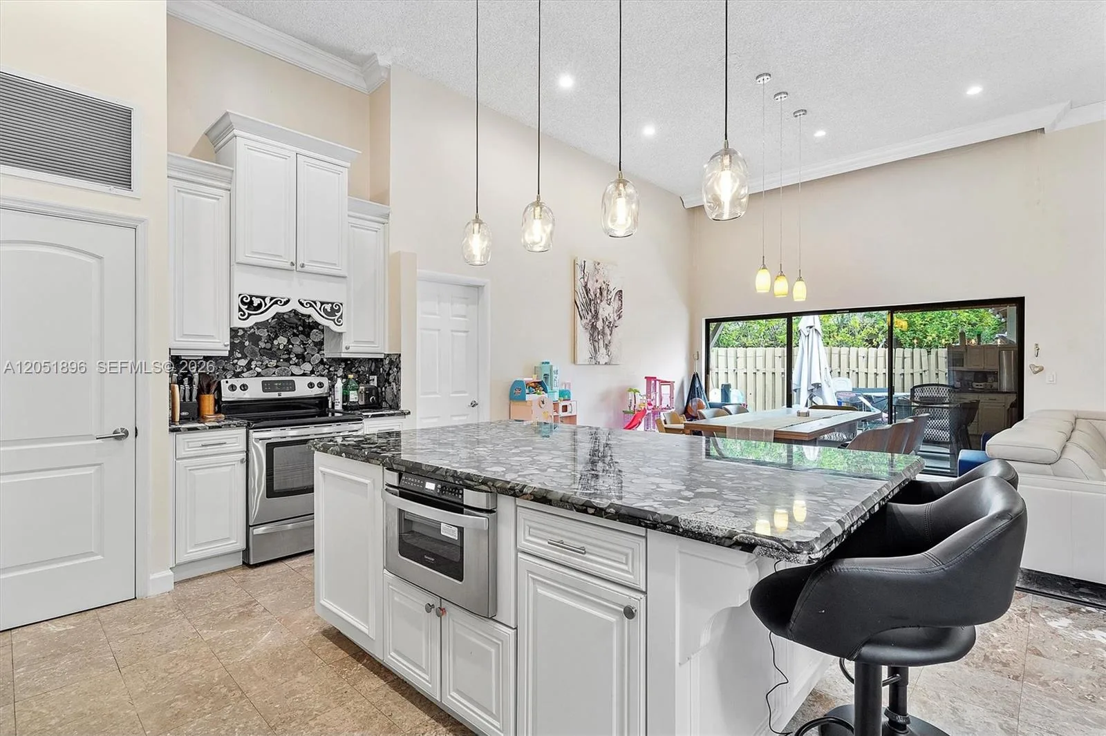 2707 S Parkview Dr, Hallandale Beach, FL 33009 photo 10