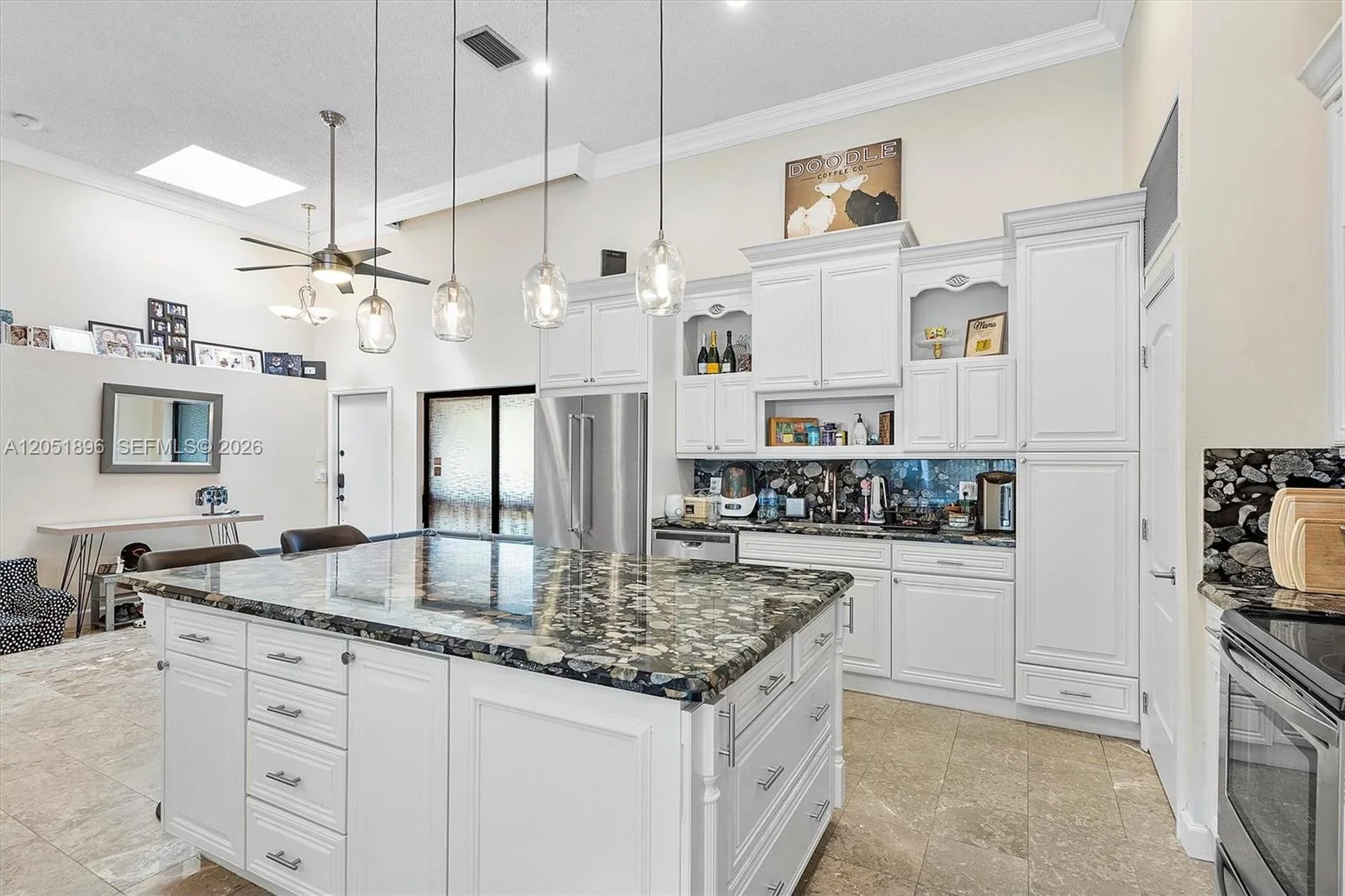 2707 S Parkview Dr, Hallandale Beach, FL 33009 photo 6