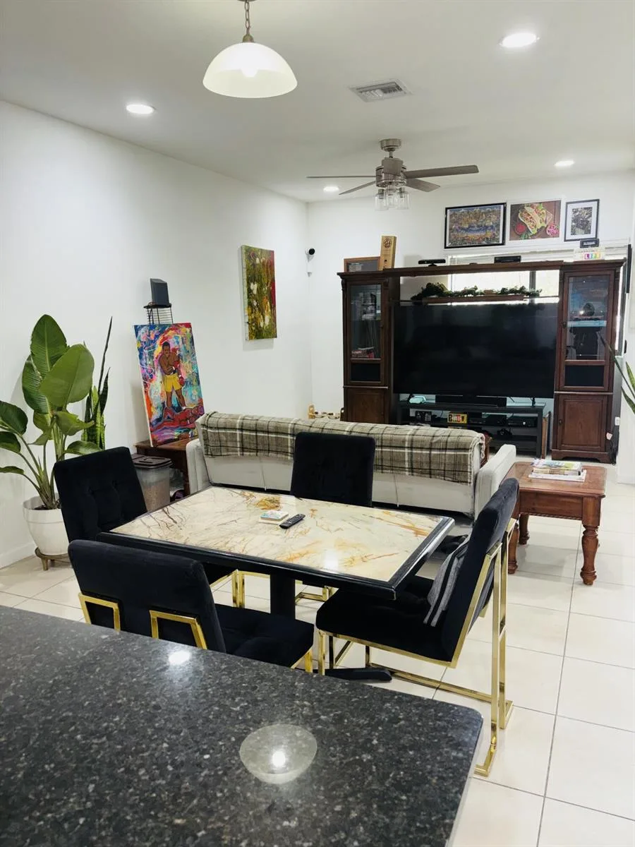 2132 NW 6TH Street, Fort Lauderdale, FL 33311 photo 5
