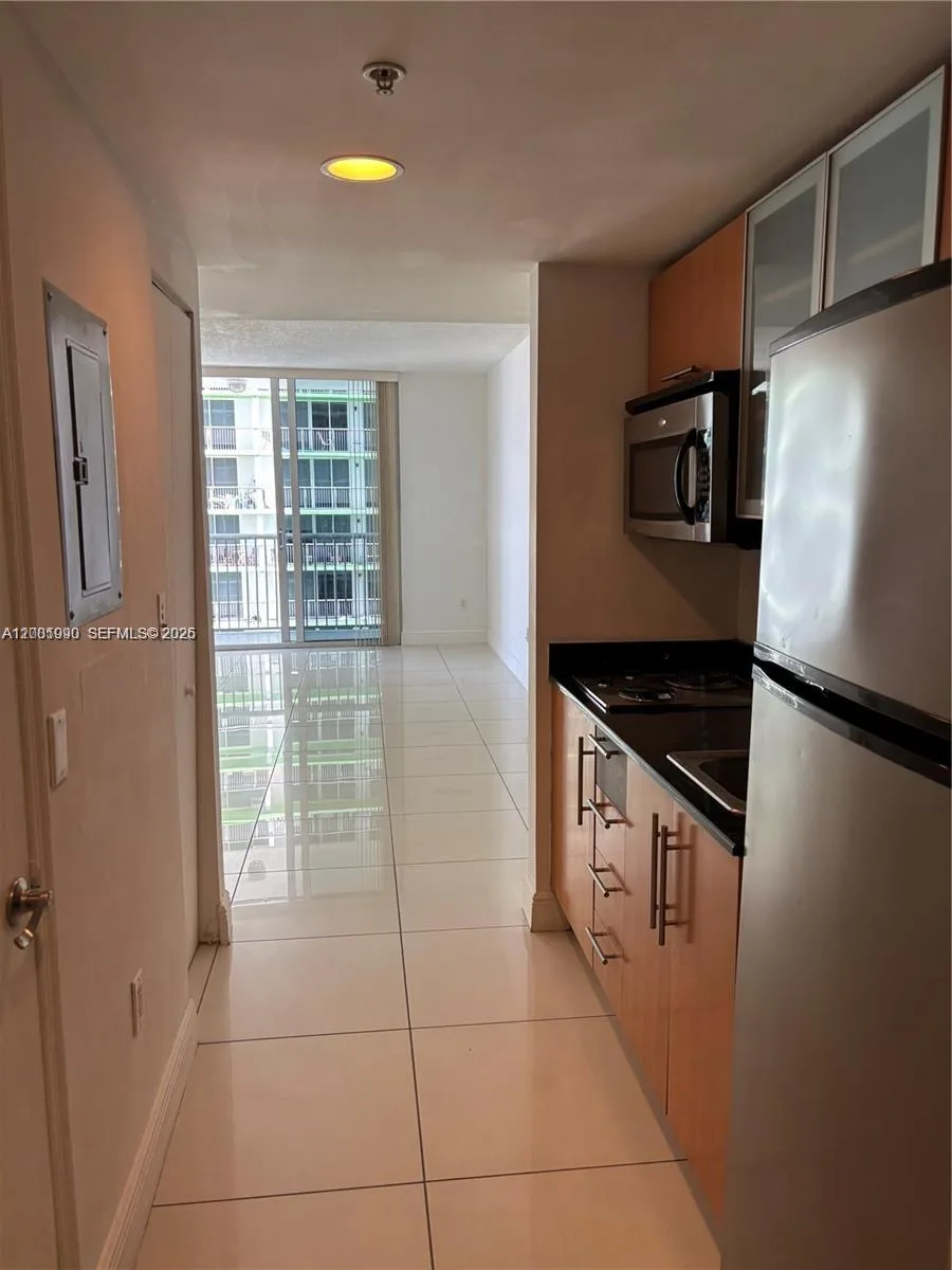 1750 N Bayshore Dr # 3007, Miami, FL 33132 photo 2