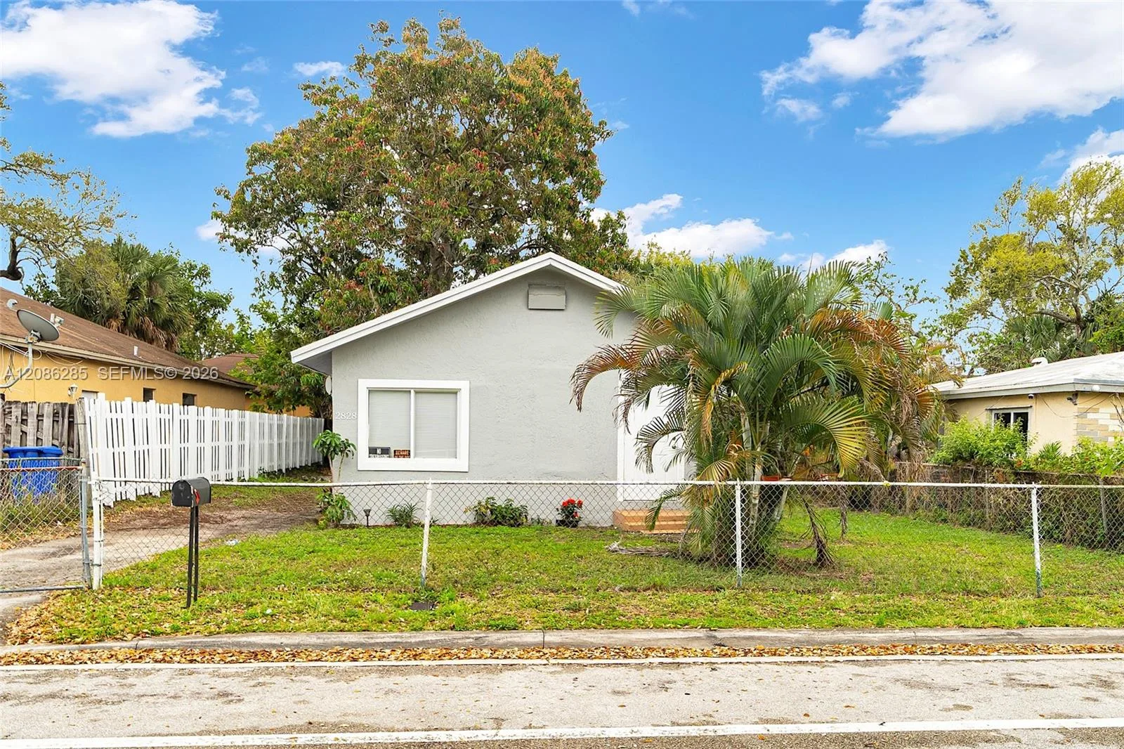 2828 NW 7th St # n/a, Fort Lauderdale, FL 33311