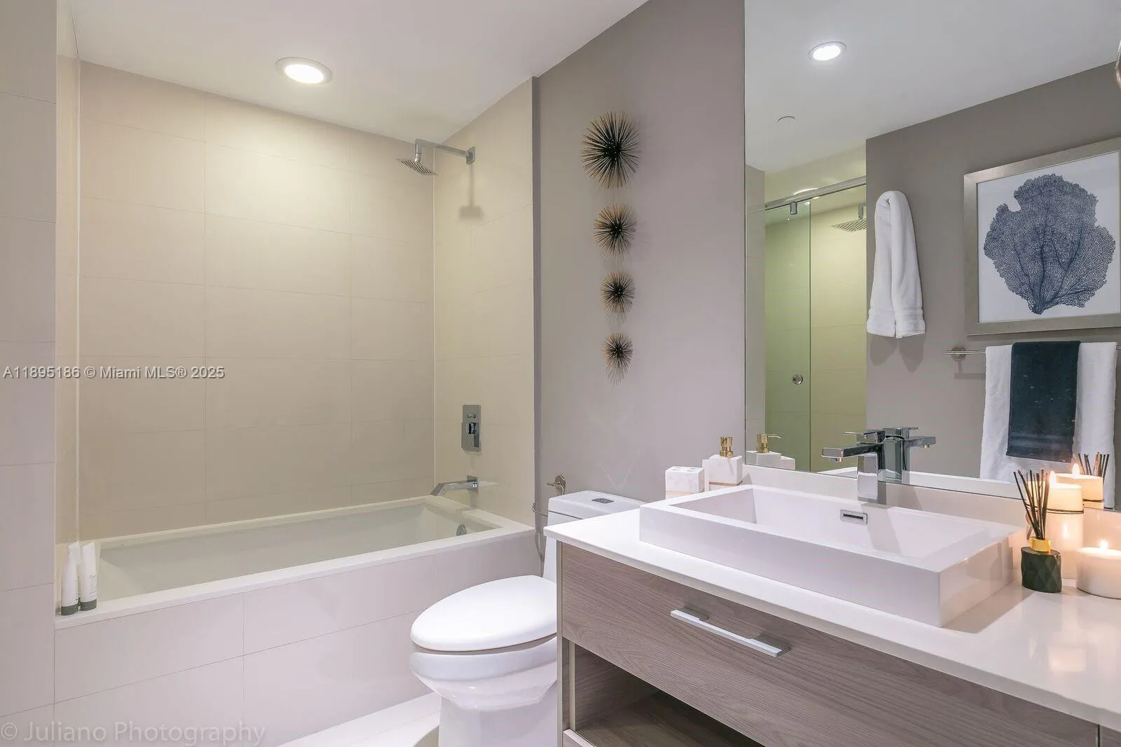 1300 S Miami Ave # 2109, Miami, FL 33131 photo 12