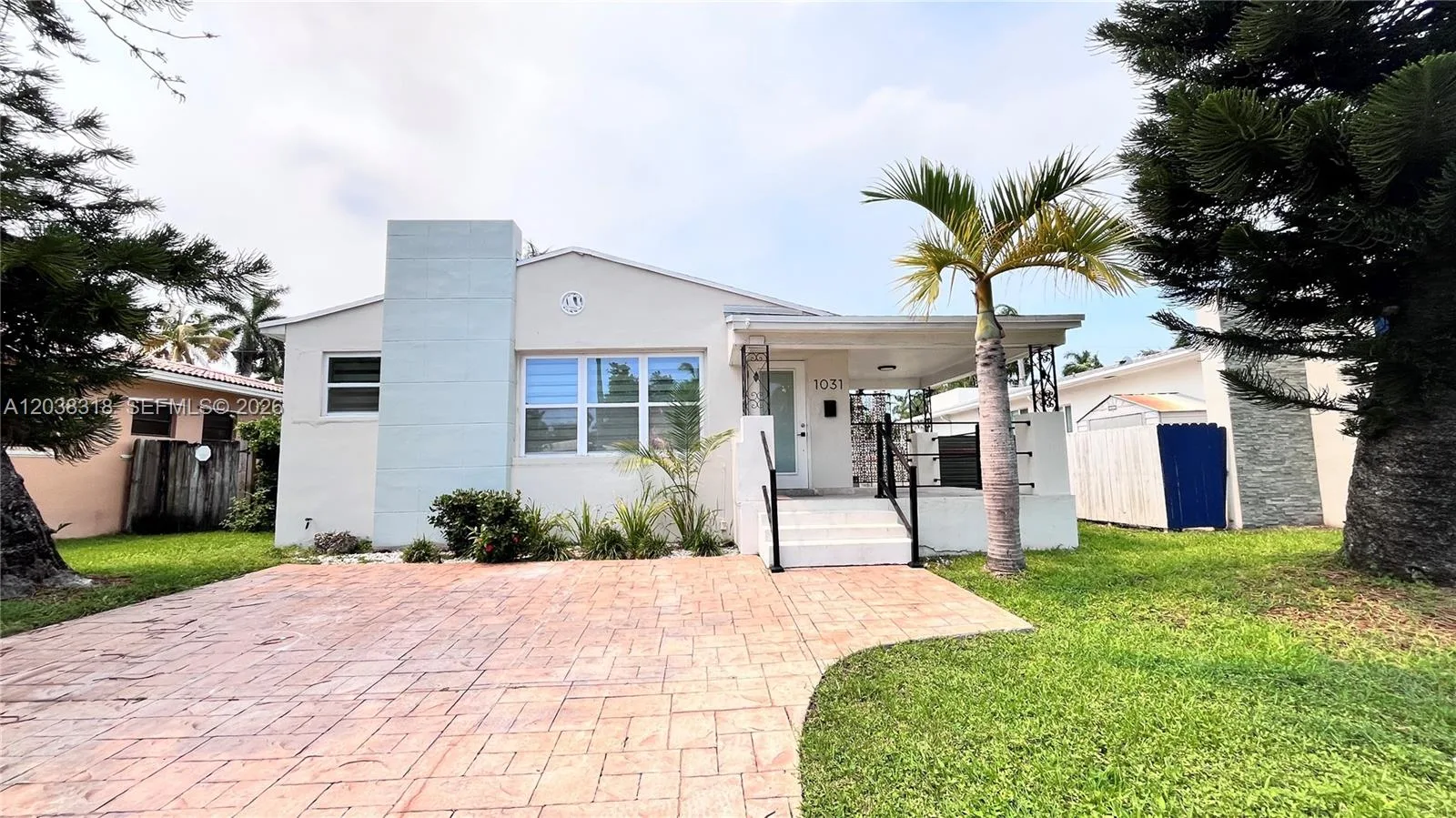 1031 Hollywood Blvd, Hollywood, FL 33019
