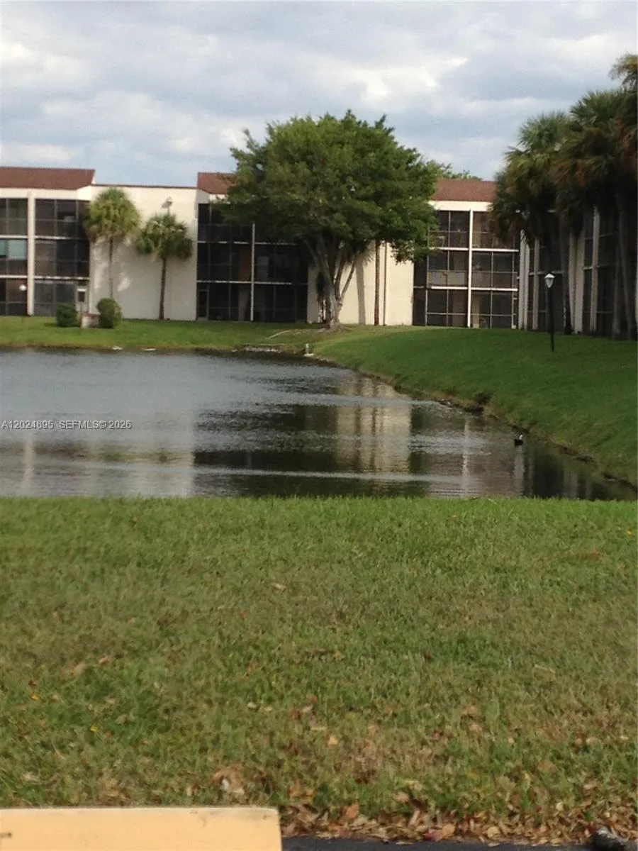 3399 Foxcroft Rd # 208, Miramar, FL 33025