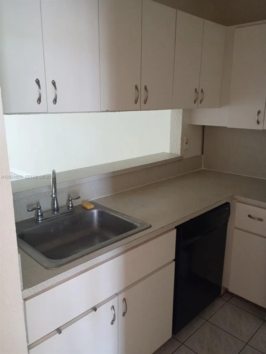 3399 Foxcroft Rd # 208, Miramar, FL 33025 photo 4