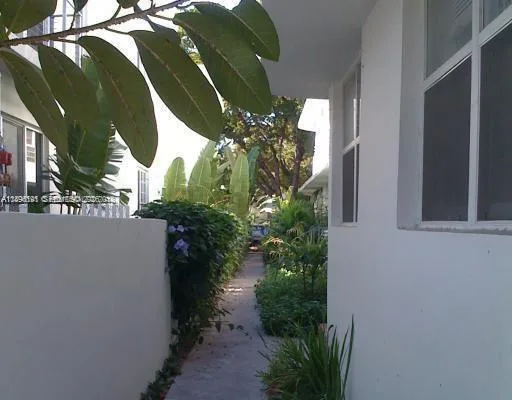 845 Michigan Ave, Miami Beach, FL 33139 photo 5