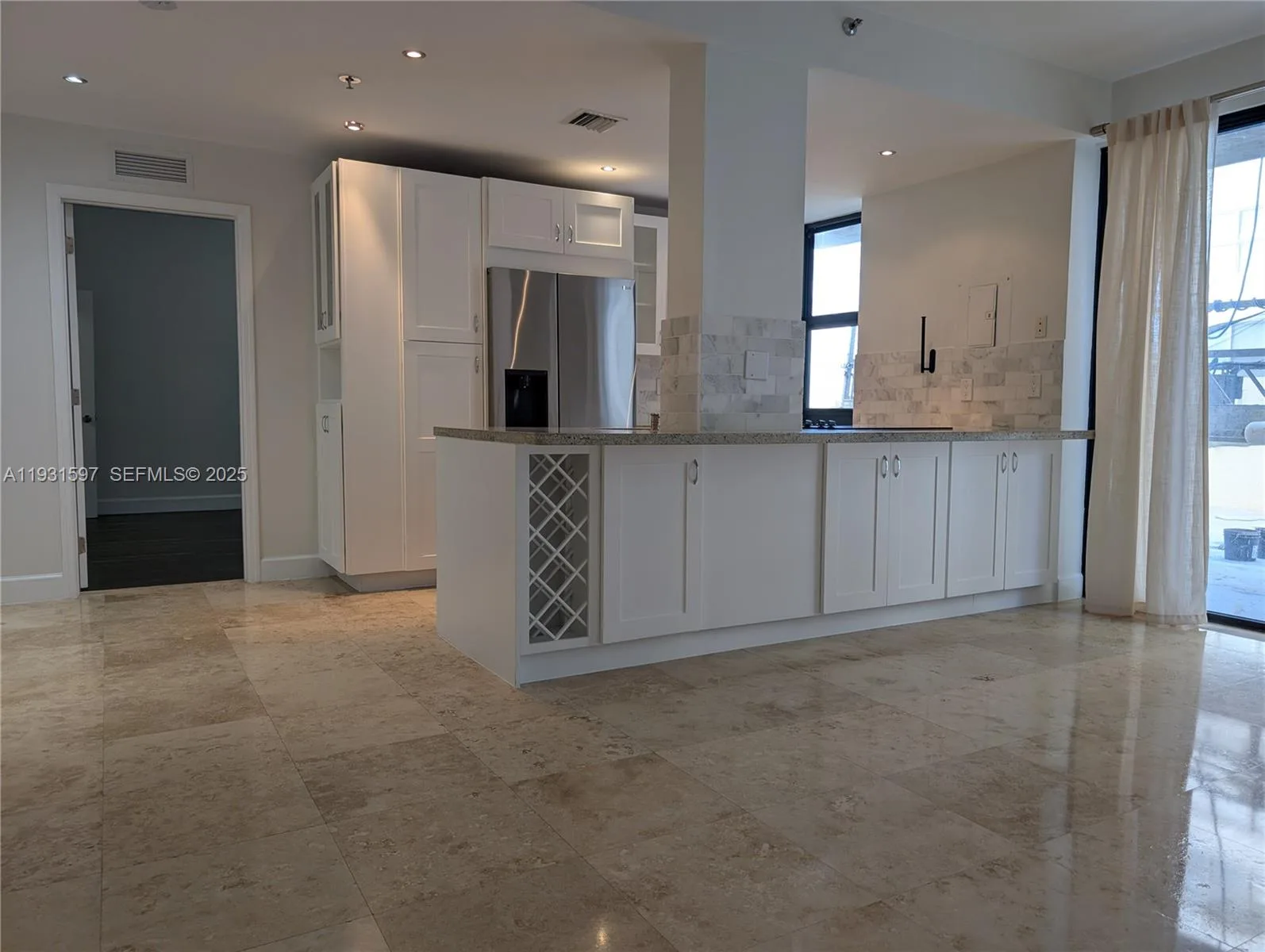 6061 Collins Ave # 4E, Miami Beach, FL 33140