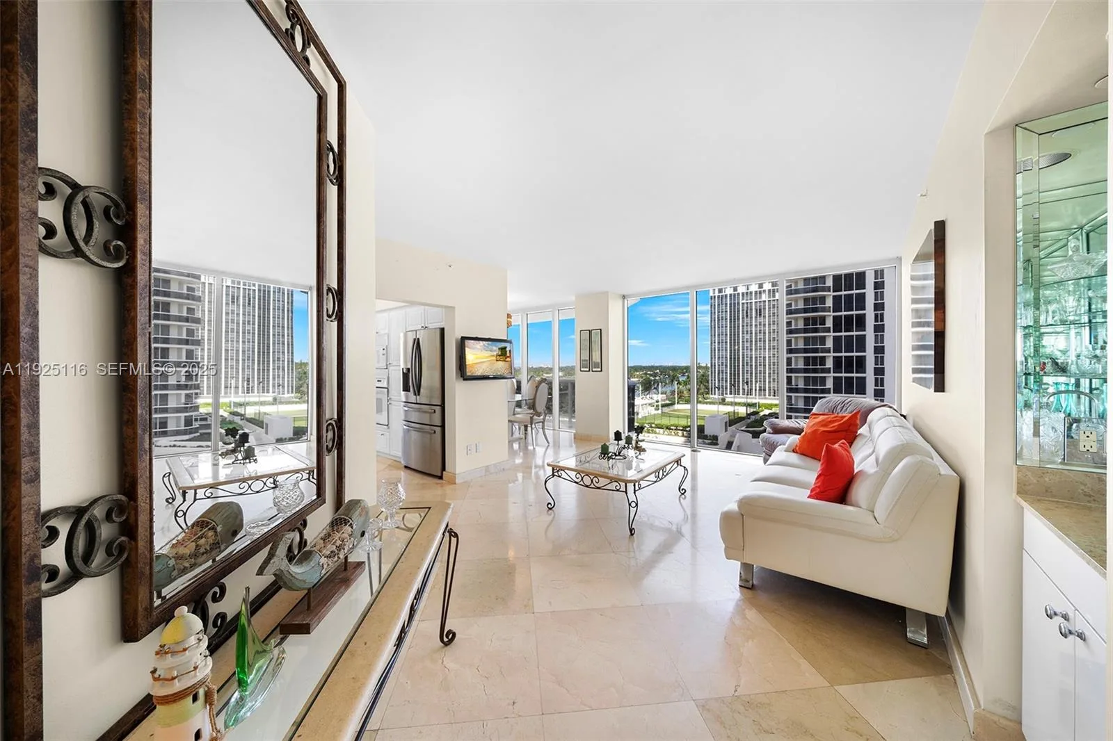 4775 Collins Ave # 807, Miami Beach, FL 33140 photo 2