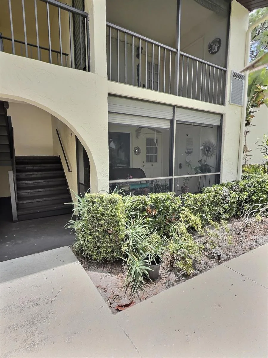 3531 PINE TREE Court # B-1, FL 33463