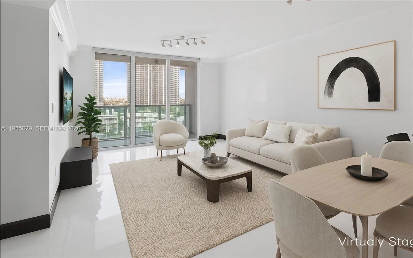 31 SE 5th St # 1803, Miami, FL 33131 photo 3