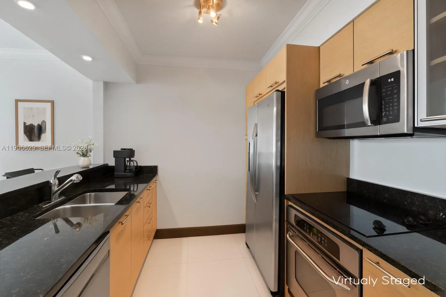 31 SE 5th St # 1803, Miami, FL 33131 photo 8
