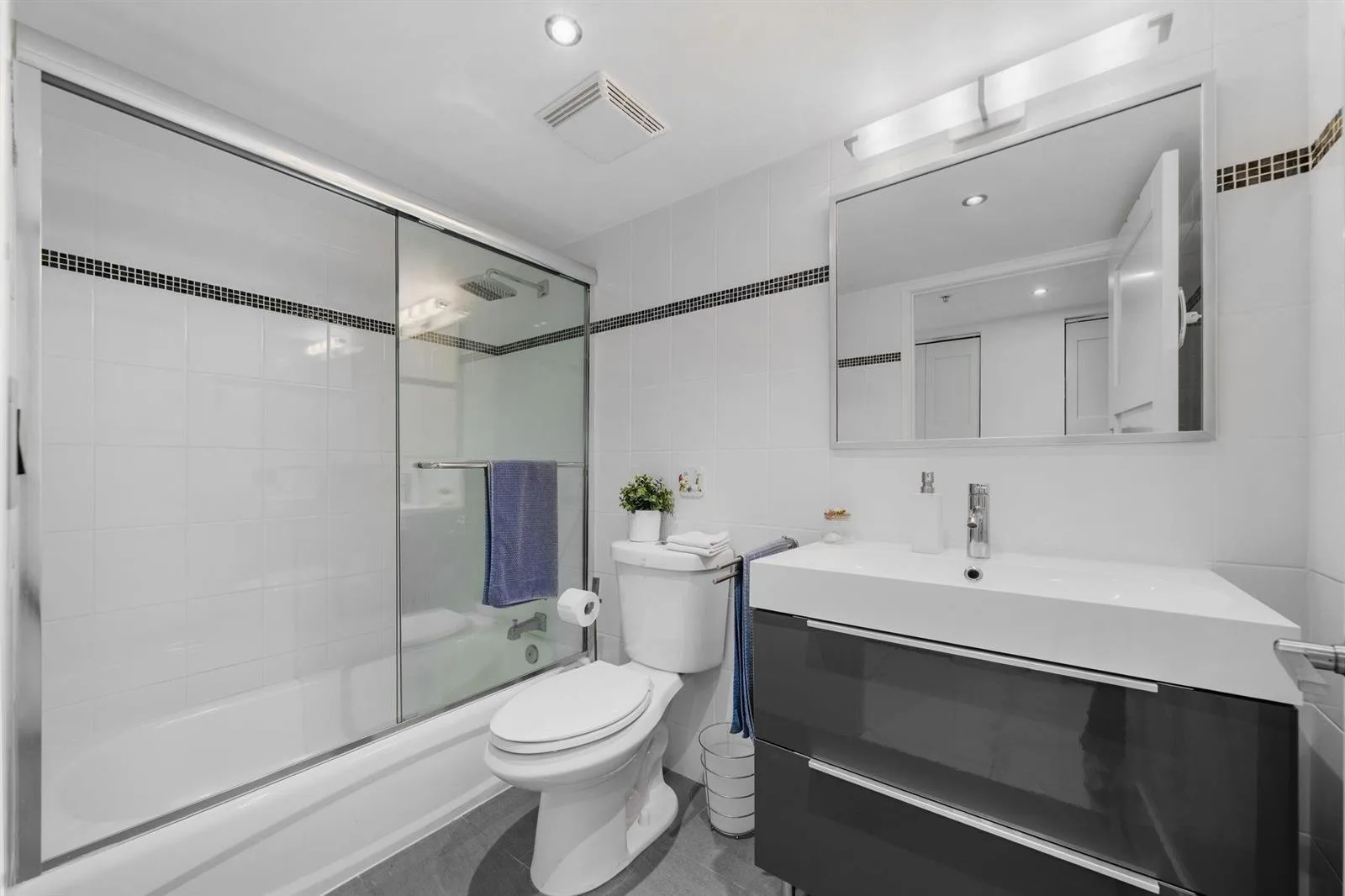 520 SE 5th Avenue # 2406, Fort Lauderdale, FL 33301 photo 8