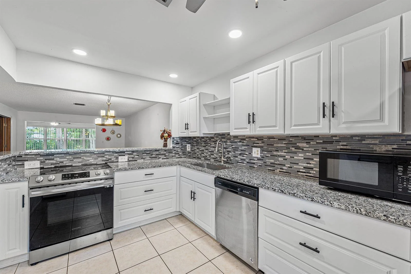 2638 Gately Drive E # 125, West Palm Beach, FL 33415