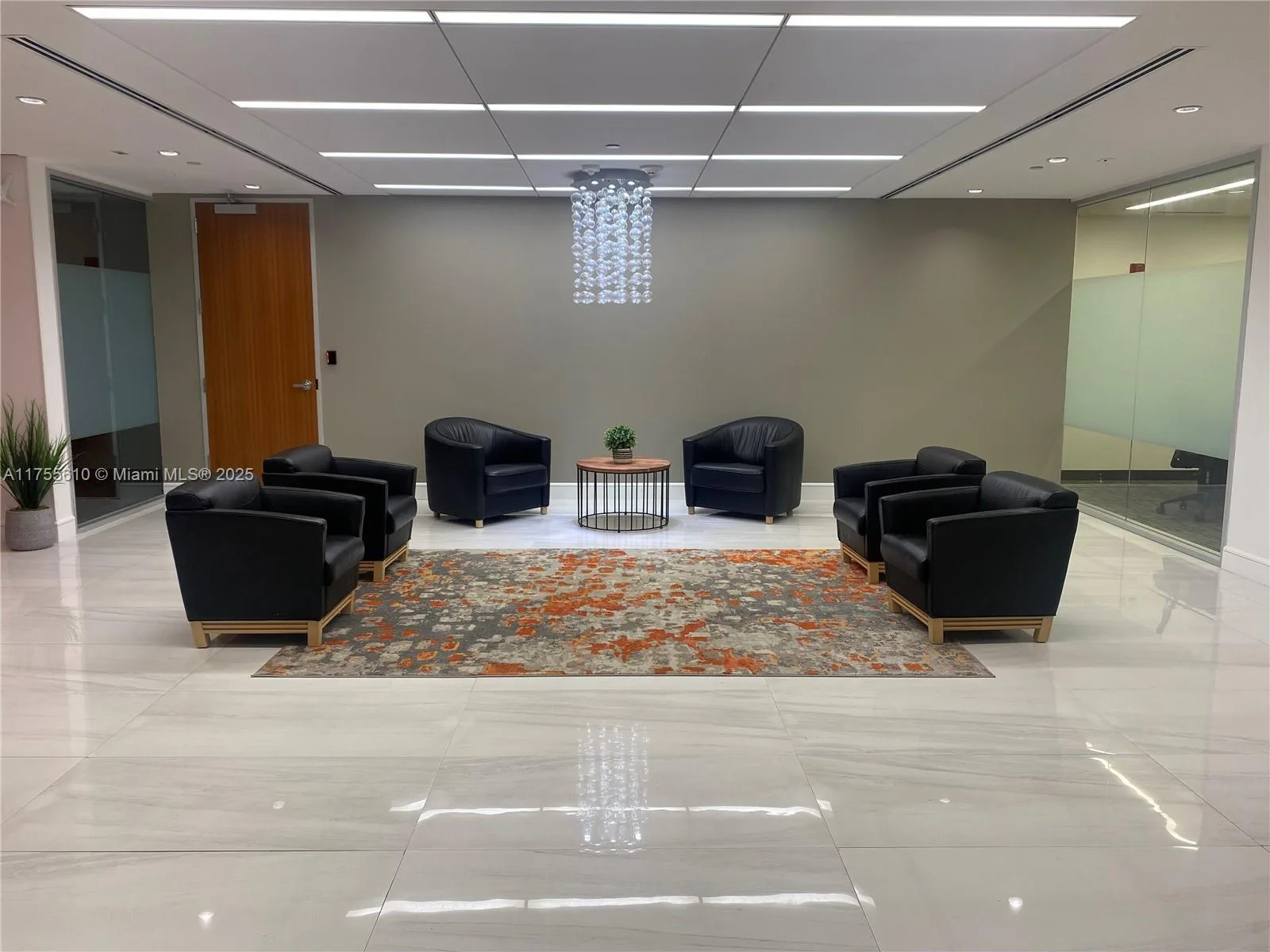 2 S Biscayne Blvd # 3200, Miami, FL 33131 photo 2
