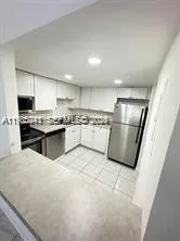 16950 W Dixie Hwy A128 Hwy # A128, North Miami Beach, FL 33160 photo 2