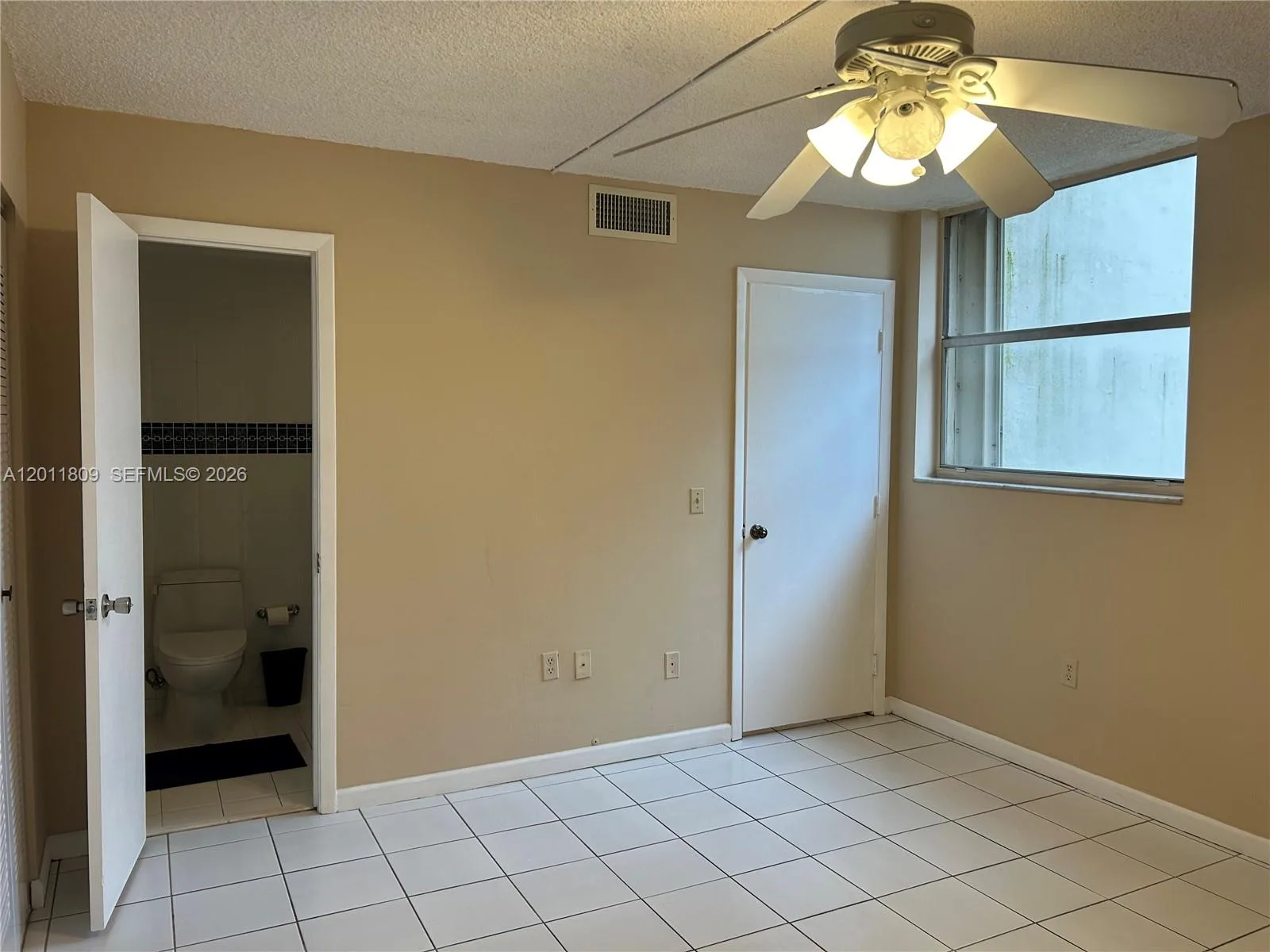 9411 SW 4th St # 202, Miami, FL 33174 photo 2
