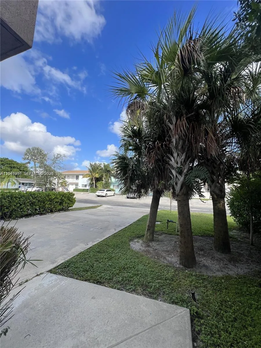 1121 NE 23rd Ter # 1121, Pompano Beach, FL 33062 photo 3