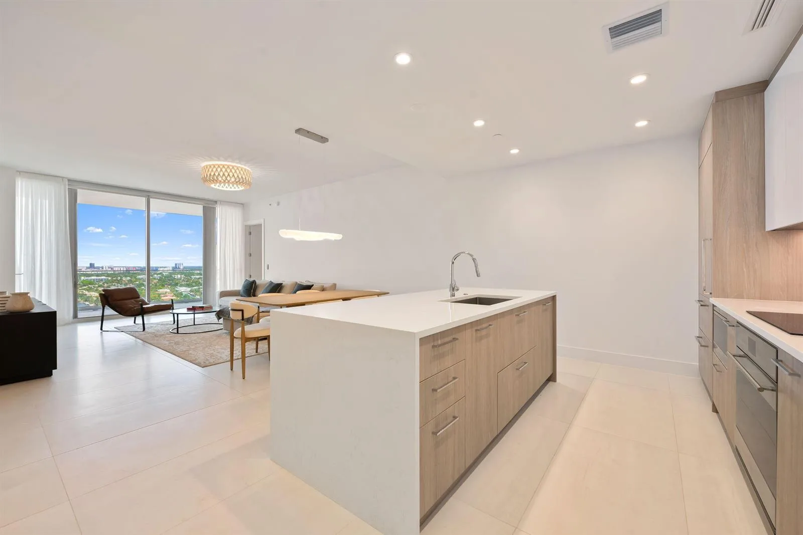 153 N Seabreeze Boulevard # #1903, Fort Lauderdale, FL 33304 photo 3