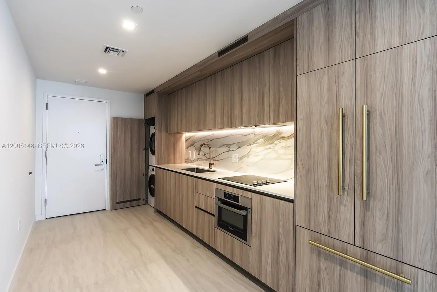 77 SE 5th Street # 1815, Miami, FL 33131 photo 5