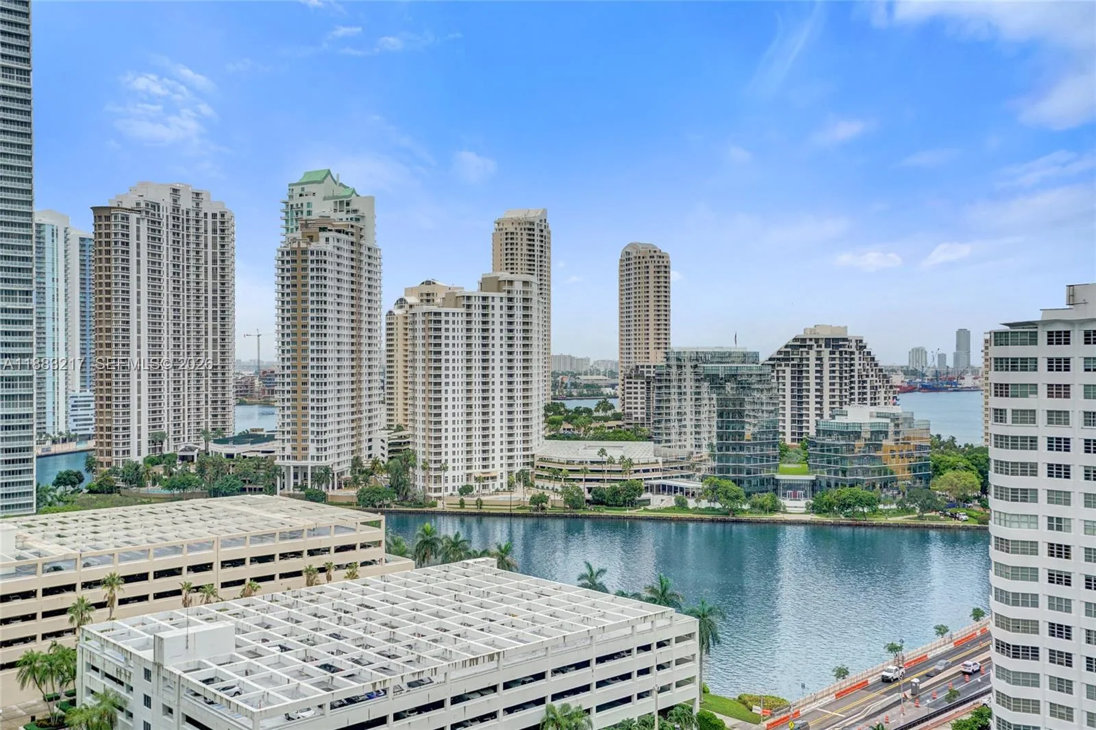 950 Brickell Bay Dr # 1704, Miami, FL 33131