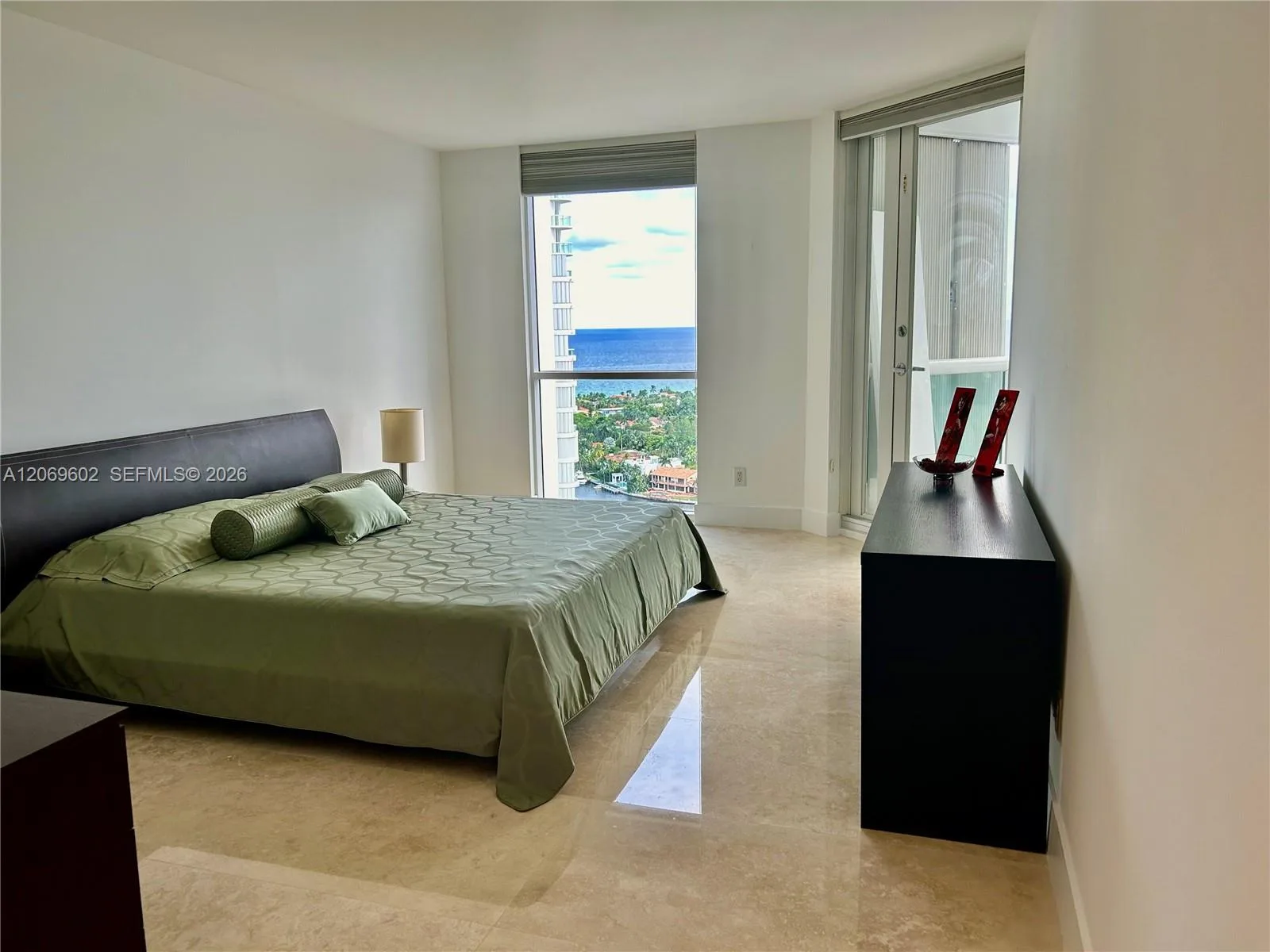 21055 Yacht Club Dr # 2710, Aventura, FL 33180 photo 9