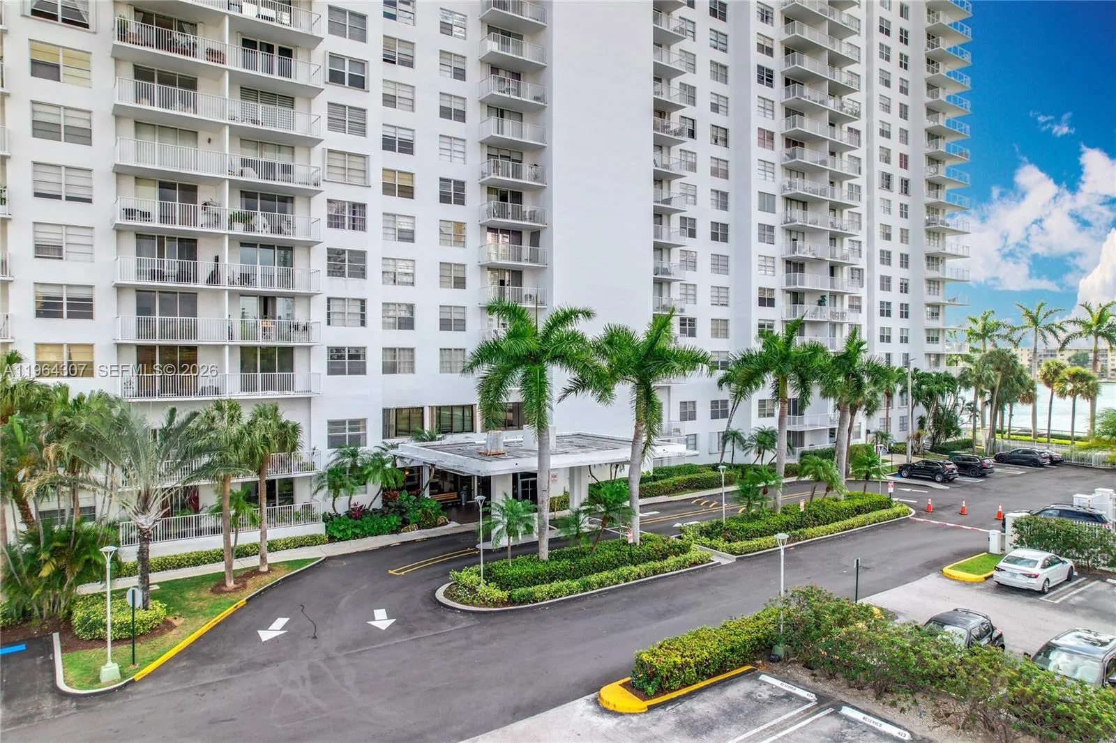 2801 NE 183rd St # 1504W, Aventura, FL 33160 photo 11