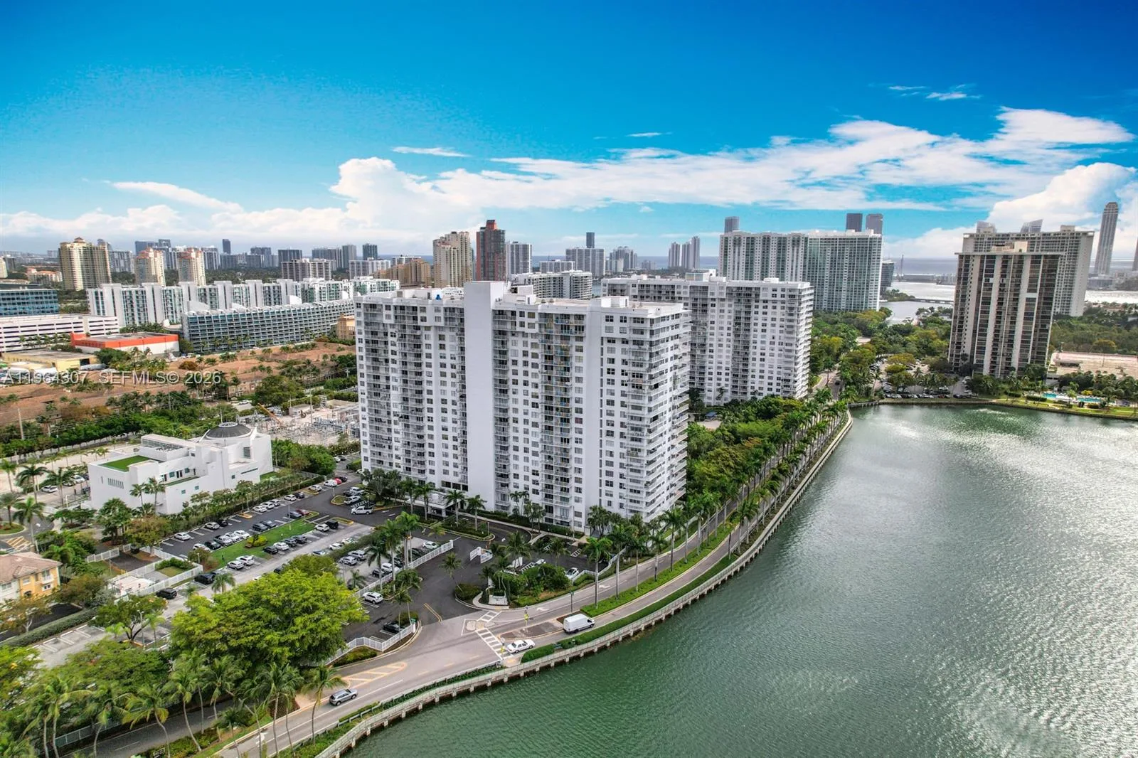 2801 NE 183rd St # 1504W, Aventura, FL 33160 photo 4