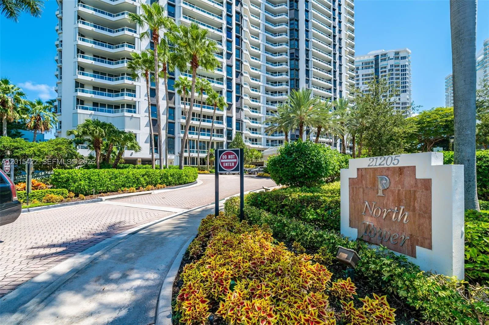 21205 Yacht Club Dr # 3107, Aventura, FL 33180 photo 2